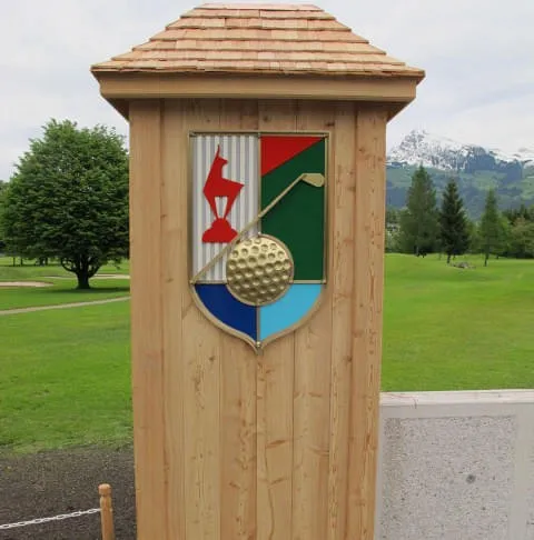 Golfclub-Einfahrt-neu-gestaltet Golfclub-Einfahrt-neu-gestaltet